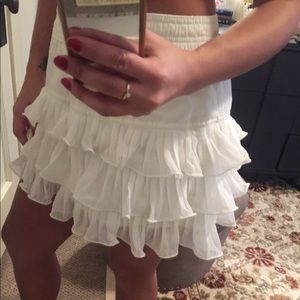 GILLY HICKS • White Flounce Skirt
